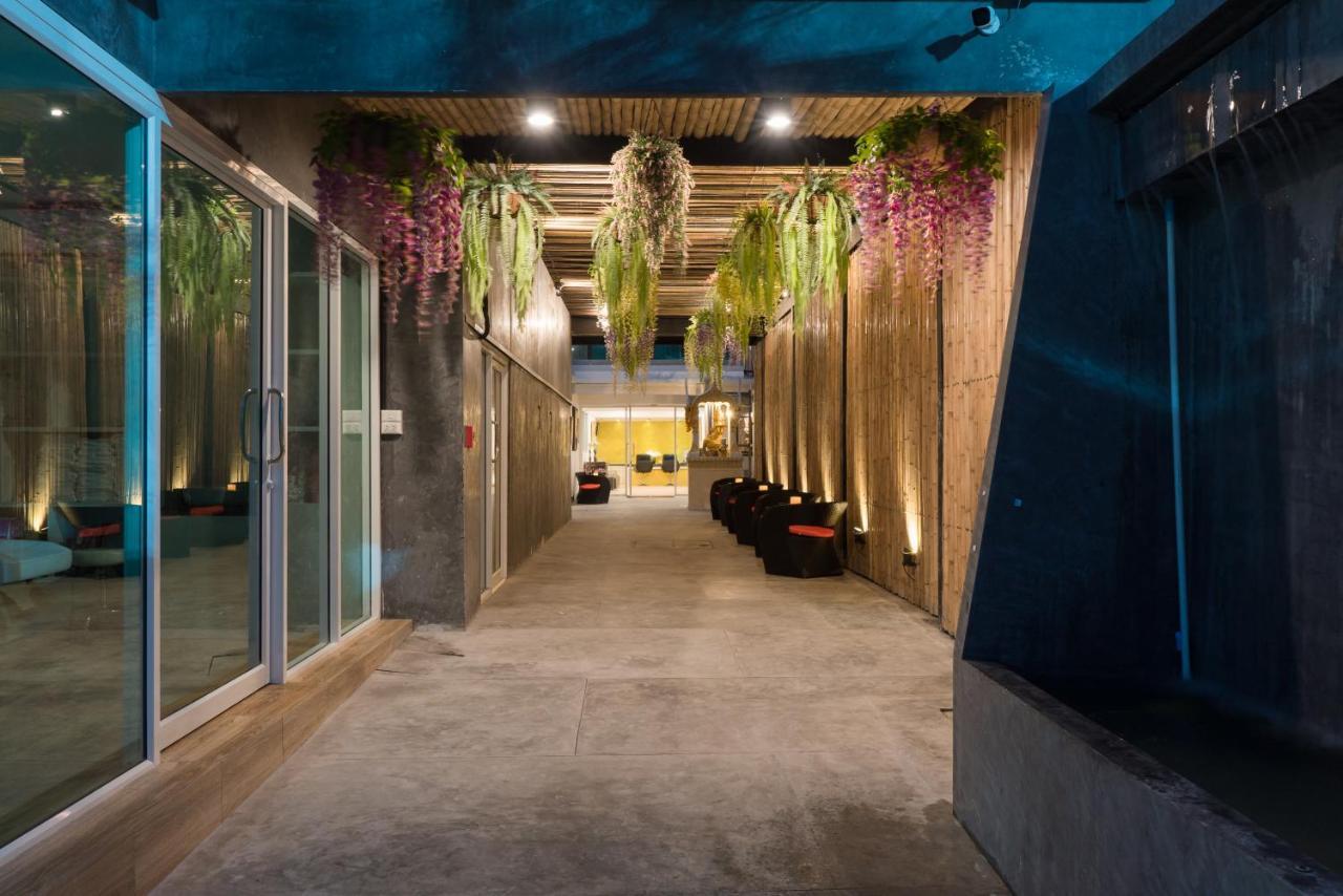 Destinaation Patong Boutique Hotel By The Sea Exterior foto